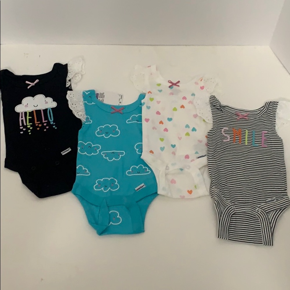 Gerber 4-pack girls new born onesies